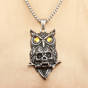 Collar de acero inoxidable con colgante de calavera de búho con ojos amarillos para hombres y mujeres, joyería de moda estilo punk 280750 - Product Image 1