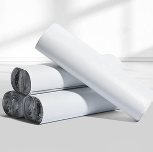 Sobres de Envío Personalizados con Logotipo, 20x30cm, 100 Unidades, Blancos, Impermeables, Resistentes a Desgarros, 0.5 Mil de Grosor, con Grabado/Relieve para Calcetines y Guantes - Product Image 2