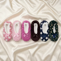 Chaussettes d'intérieur pour femmes avec technologie de rétention de chaleur, style japonais Kawaii, antibactériennes, épaisses, antidérapantes, pour un usage quotidien