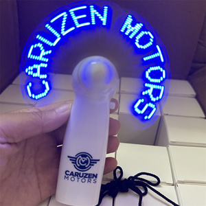 Nuove Idee Regalo 2025 per Festa Quinceañera: Ventaglio Luminoso con Messaggio Personalizzabile per Ospiti - Product Image 3