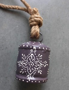 Carillons à vent en métal peints à la main, best-sellers, avec corde en jute, pour la décoration de la maison, du jardin, de la porte et des murs, en vente - Product Image 4