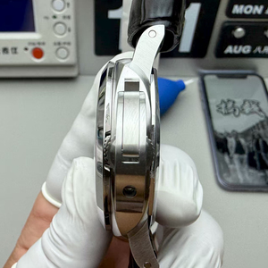 Sang trọng tự động Diver quay số GMT xem với trường hợp thép không gỉ và 22mm bò da dây đeo cơ khí Phong Trào Đồng hồ đeo tay vs <span class=keywords><strong>F</strong></span> - Product Image 2