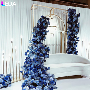 Arco de Flores Colgante de Acero Inoxidable Cuadrado Dorado para Decoración de Banquetes de Boda Personalizado LEDA - Product Image 2