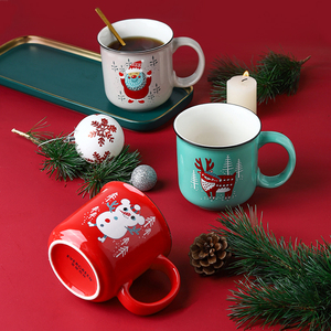 Taza de Café de Cerámica con Diseño de Muñeco de Nieve Navideño y Logotipo Personalizado, 15 oz, Esmaltada en Rojo, para Regalo Navideño - Product Image 4