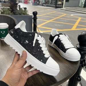 Chaussures de course pour hommes de haute qualité, confortables, polyvalentes, à semelle plate, en denim, en cuir véritable, en toile, tendance - Product Image 2