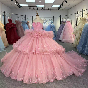 Vestido de Gala de Quinceañera DY6892 con Escote Corazón, Hombros Descubiertos, Cola Capilla, Apliques Florales de Encaje con Volantes y Lentejuelas, Estilo Dulce para Fiesta - Product Image 6