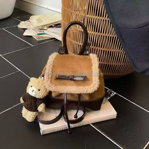 กระเป๋าสะพายข้างดีไซน์หรูสำหรับผู้หญิง พร้อมซิปปิด วัสดุ PU กันน้ำ คุณภาพสูง - Product Image 2