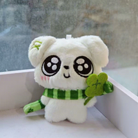 Porte-clés en peluche chiot trèfle à quatre feuilles exquis de dessin animé, jouets mignons en coton, petites poupées chien, cadeau pour enfants, vente en gros