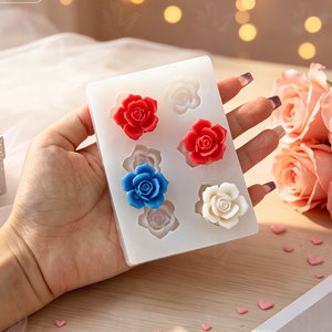 J10-591 Personnalisation d'usine et vente en gros de moules en silicone à petites fleurs pour la fabrication de bougies/savons/gâteaux/chocolats/décorations - Product Image 3