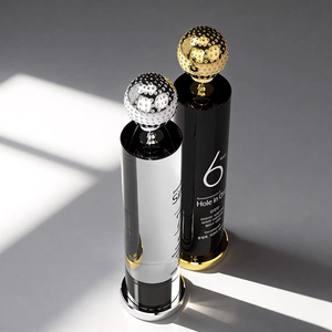 Trofeo in Cristallo Personalizzato per Competizioni di Golf, Premio Campione Totale di Buche, Souvenir con Design Cilindrico - Product Image 4