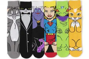 Hot Selling Custom Design Funny Marvel Anime Super Hero Crew Socks Men Cotton Oem Fashion Socks Cartoon For Men Socks