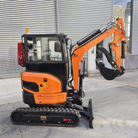 Mini-excavatrice sur chenilles de 2,6 tonnes fabriquée en Chine, contrôlée par PLC, avec moteur et système hydraulique à haute efficacité