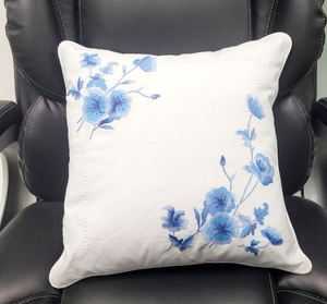 Funda de Cojín Bordada en Algodón con Flores Azules, Estilo Vintage, Simple y Moderno, para Decoración del Hogar, Sofá o Sillón - Product Image 1