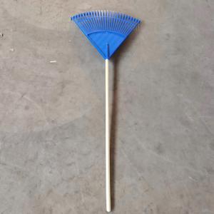 <span class=keywords><strong>Râteau</strong></span> <span class=keywords><strong>à</strong></span> feuilles <span class=keywords><strong>professionnel</strong></span> pour pelouse avec 30 dents de haute qualité pour la collecte des feuilles, tête en plastique - Product Image 1