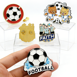 Fabricant de badges en émail personnalisés en alliage de zinc, souples ou rigides, pour clubs de football et sports - Product Image 2
