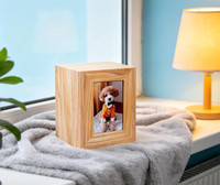 Urna Funeraria de Madera Sólida con Acabado Natural Simple de Primera Calidad, Caja Conmemorativa para Mascotas con Marco para Fotos