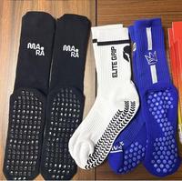 Chaussettes de sport antidérapantes pour hommes, de haute qualité, fabriquées par un fabricant, avec broderie et impression, chaussettes de football personnalisées avec grip