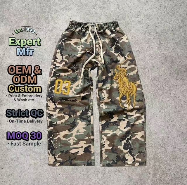 Heavyweight Camo Pants Men with Chenille Embroidery Wide Leg Streetwear Mens Camouflage Cargo Pants Retro Baggy Sweatpants