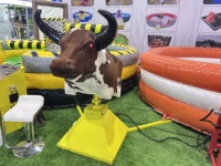 Machine de combat de taureau mécanique gonflable de qualité commerciale pour l'extérieur, pour la compétition
