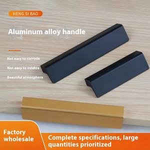 Puxador de Porta de Armário Preto de Estilo Nórdico Simples e Moderno Puxador de Gaveta Dourado Extendido Fornecimento Direto da Fábrica para Guarda-Roupa e Cozinha - Product Image 2