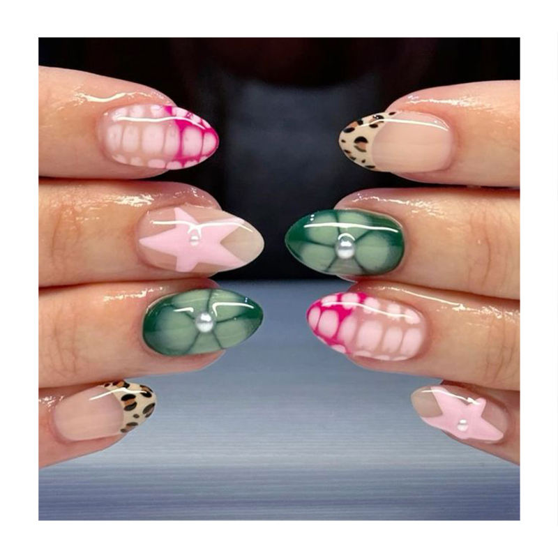 สีเขียว