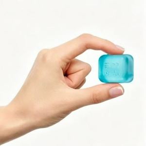 Nuevas llegadas: Paquete de 4 cubos de hielo blandos Nedoh, juguetes sensoriales populares y de gran venta, cubos antiestrés para apretar. - Product Image 6