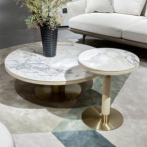 Ensemble de table basse ronde en cuir microfibre écologique et base en acier inoxydable doré, table centrale moderne avec plateau en pierre, luxe - Product Image 1