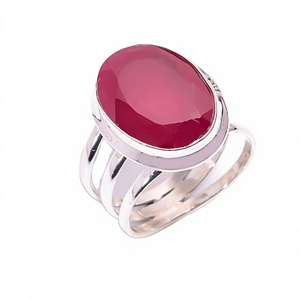 Anillo de Cóctel Clásico Hecho a Mano con Rubí Rojo Natural de Alta Calidad en Engaste de Plata de Ley 925, Joyería Fina con Certificado IGI - Product Image 2