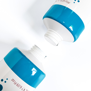 Tube cosmétique en aluminium-plastique de 50mm de capacité de 180ml avec couvercle rabattable lisse élimine les cellules mortes de la peau - Product Image 5