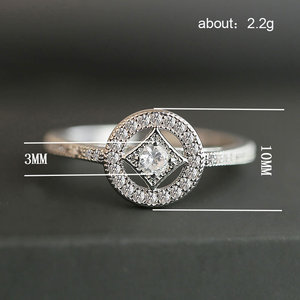 Elegante anello a rombo cavo per donna, design scintillante intarsiato, gioielli alla moda in stile ufficio - Product Image 5