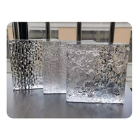 Briques de verre texturées en cristal de glace, briques de verre solides transparentes carrées à fusion à chaud pour cloison, briques de verre de construction ignifugées