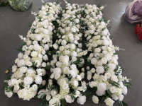 Livraison rapide, chemin de table floral de luxe, fleurs artificielles en soie au toucher réel pour la décoration des hôtels, des salles à manger et des mariages