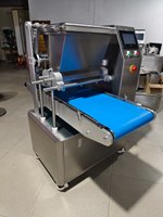 Équipement gonflable de distributeur d'aérateur continu automatique de gâteau de pâtisserie pour la vente de boulangerie eau fruits et farine