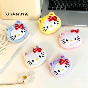 Accesorios de Peluche Kt Cat en Beige, Rosa, Morado, Amarillo, Gris y Azul, Bordados, para Decorar Bolsos, Teléfonos, Zapatos y Ropa - Product Image 1