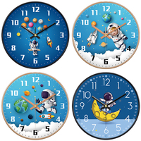 Horloge murale à quartz analogique Spaceman, motif astronaute de dessin animé, ultra-silencieuse, à piles, options personnalisables