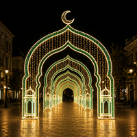 Arche lumineuse personnalisée motif tunnel Ramadan, structure métallique robuste, guirlande PVC, silhouette de mosquée pour parcs publics urbains