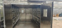 Industriële voedseldroger met hoge efficiëntie, meerlaags transportband, voor de verwerking van fruit en groenten in de landbouw, met meerdere batches en hoge capaciteit.