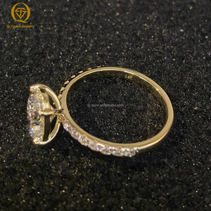 Anillo de Compromiso de Oro de 14k con Diamante Ovalado de Corte Brillante, Estilo Clásico de Media Luna, con Certificado IGI, en Oferta - Product Image 2