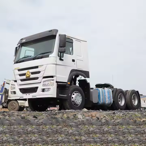 Sinotruk Howo 6x4 Volante a la derecha 375 420 HP Cabezal de remolque Tractor usado Camiones de carga a la venta en Mozambique - Product Image 5
