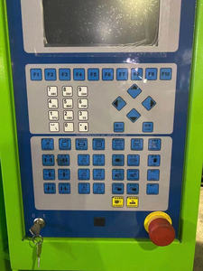 Machine de moulage par injection de plastique <span class=keywords><strong>Dong</strong></span> <span class=keywords><strong>Hua</strong></span> 320 tonnes d'occasion pour la fabrication de préformes de bouteilles en PET, prix avantageux - Product Image 3