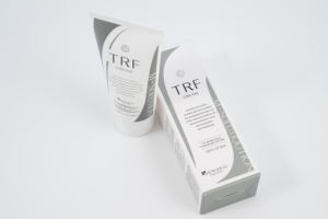 Crème de récupération post-laser pour clinique dermatologique V21 TRF : Soin apaisant intensif, renforcement de la barrière cutanée et gestion des cicatrices pour la peau - Product Image 3