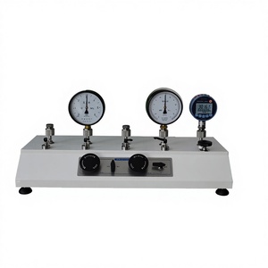 <span class=keywords><strong>Comparador</strong></span> de Presión Eléctrico Portátil de Alta Calidad con Servocontrol, Presurización Rápida, Agua Destilada como Medio de Trabajo - Product Image 1