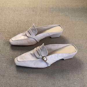 Mules élégantes rétro en cuir véritable et peau de mouton à bout fermé pour femmes, confortables, à talon bas, sandales d'extérieur - Product Image 5