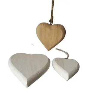 Ecofriendly Customized Size White Wood Heart Shape Hanging Signs Love Plaque Gift