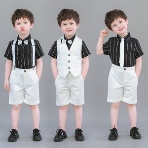 I bei padroni di casa dei ragazzi del fiore estivo mostrano i costumi dei vestiti dei bambini - Product Image 1