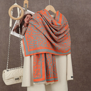 Bufanda de lana de doble cara versátil de estilo coreano de Otoño e Invierno para <span class=keywords><strong>mujer</strong></span> con letras, chal de doble propósito y calentador de <span class=keywords><strong>cuello</strong></span> - Product Image 3
