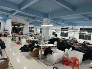 กระเ<span class=keywords><strong>ป</strong></span>๋าใส่รองเท้าสกี Shavlin Oxford Material แบบมีซิป กันน้ำอเนก<span class=keywords><strong>ป</strong></span>ระสงค์ พื้นกันลื่น ใส่ห<span class=keywords><strong>ม</strong></span>วกกันน็อค แว่นตา ถุงมือสกี และอุปกรณ์สโนว์บอร์ดได้ - Product Image 6