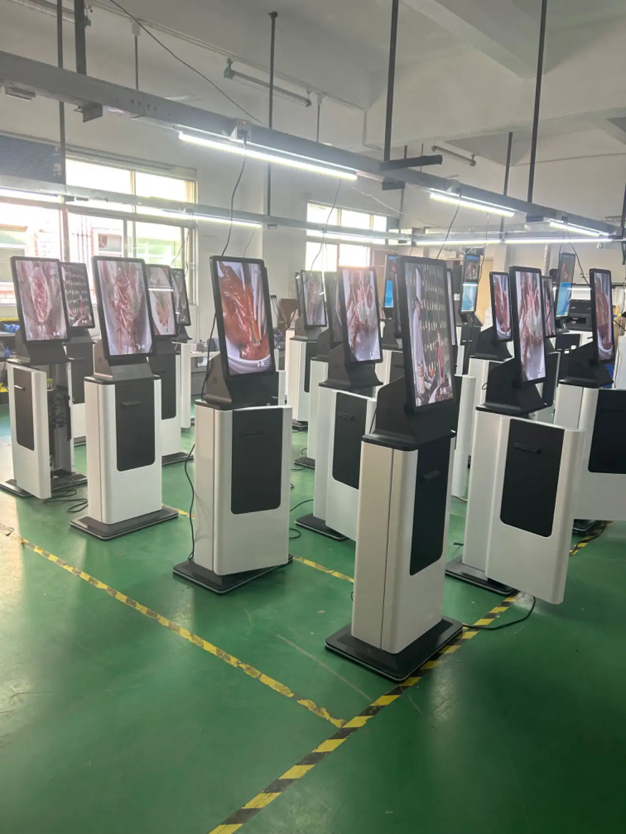 Crtly Customized card dispenser hotel Self Check In Kiosk Payment Card Ticket Visitor Management Machine hotel check in kiosk