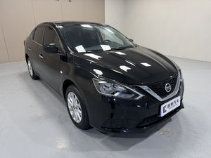 <span class=keywords><strong>รถ</strong></span>ยนต์มือสอง ปี 2022 <span class=keywords><strong>รุ่น</strong></span>คลาส<span class=keywords><strong>ส</strong></span>ิค 1.6XE CVT คอมฟอร์ท อีดิชั่น <span class=keywords><strong>นิ</strong></span><span class=keywords><strong>ส</strong></span><span class=keywords><strong>ส</strong></span>ัน ซิลฟี่ - Product Image 3