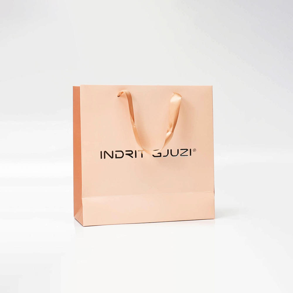 สีชมพูอ่อน